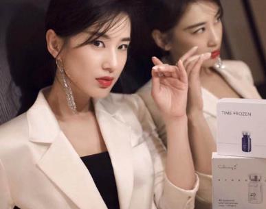 黄圣依杨子怎么认识的：黄圣依和周星驰为什么决裂