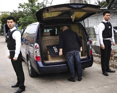 霸气买家100万拍下锦鲤鱼王:果然还是有钱就是任性 霸气买家100万拍下锦鲤鱼王:果然还是有钱就是任性