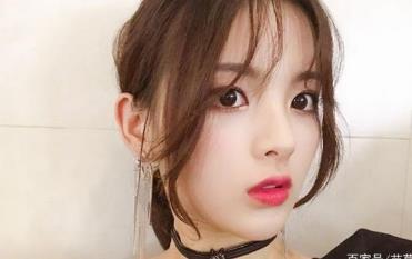 杨超越遭质疑：网友怒怼 差评满满