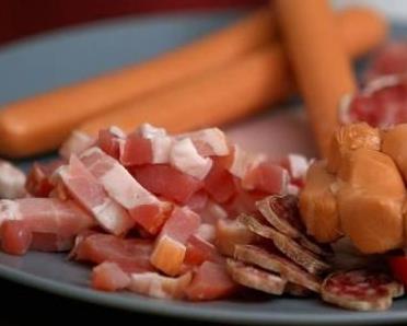 冒菜店用亚硝酸盐导致多人中毒:生活中应如何避免误食 冒菜店用亚硝酸盐导致多人中毒:生活中应如何避免误食