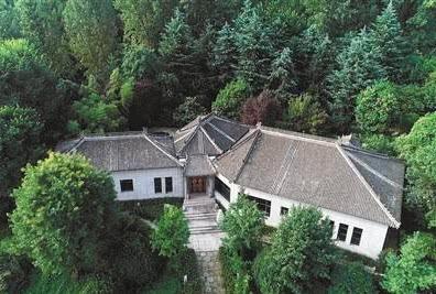 秦岭千万别墅为何无人认领：奢靡之后落荒而逃