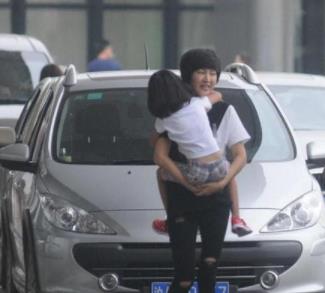 陆毅为什么选择鲍蕾：鲍蕾素颜照吓人