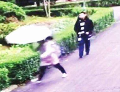 女生遭陌生男子尾随捂鼻：陌生男子到底是谁