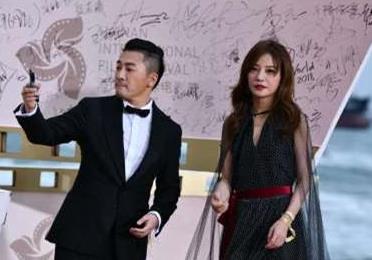 小燕子五阿哥再度合体：网友泪奔希望带来新作