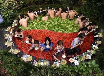 杭州巨型鸳鸯火锅温泉:边吃边泡双重体验妙不可言 杭州巨型鸳鸯火锅温泉:边吃边泡双重体验妙不可言