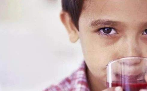 小孩有黑眼圈是什么原因孩子黑眼圈很重是病吗