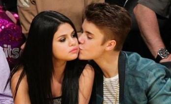 比伯给海莉写情诗,高调示爱妻子,网友吃了一份狗粮 比伯给海莉写情诗,高调示爱妻子,网友吃了一份狗粮