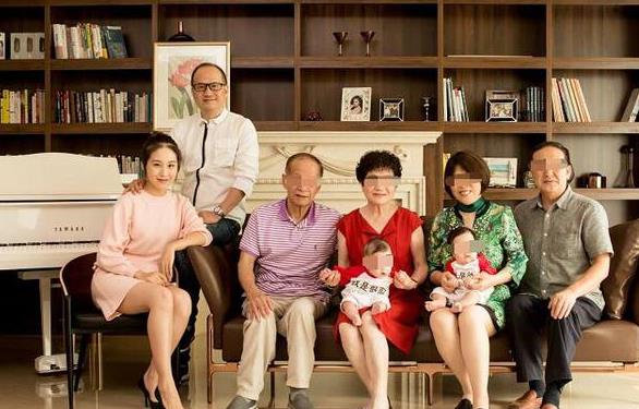 杨洋声援周美毅维权是怎么回事,孩子无辜希望公正解决 杨洋声援周美毅维权是怎么回事,孩子无辜希望公正解决