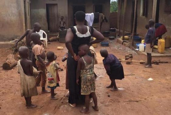 39岁女子生44个孩子,世界上生孩子最多的女人 39岁女子生44个孩子,世界上生孩子最多的女人