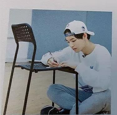 贵的衣服和便宜的衣服差很多吗，网友我差的是钱