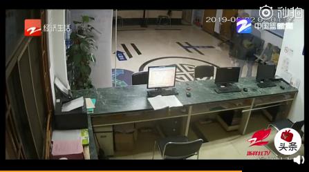 酒店全满住到派出所是个什么梗,这到底是怎么回事 酒店全满住到派出所是个什么梗,这到底是怎么回事