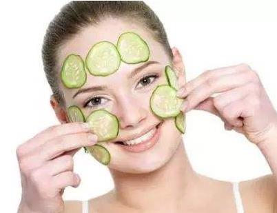 皮肤怎么补水效果好，吃什么水果可以给肌肤补水
