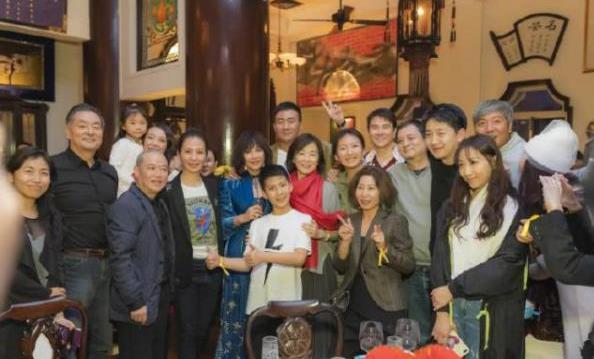 关之琳胡军庆功宴,刘嘉玲林青霞不老女神齐亮相 关之琳胡军庆功宴,刘嘉玲林青霞不老女神齐亮相