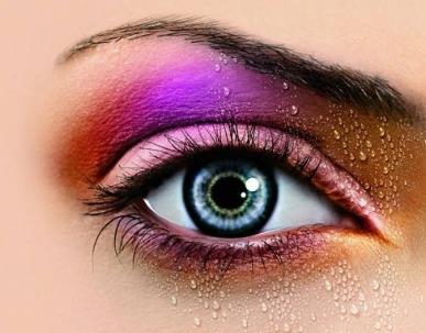 肿眼泡适合什么颜色的眼影，肿眼泡怎么画眼妆