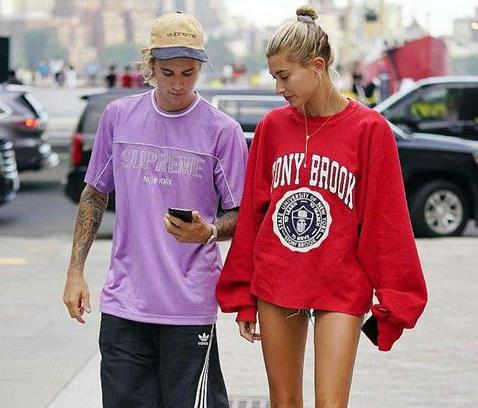 比伯考虑升级当爸怎么回事，难道海莉怀孕了