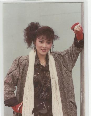 官晶华个人资料简介:官晶华郑少秋怎么认识结婚的