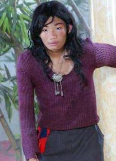 杨锁饿死家中:父母溺爱成错