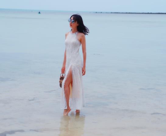 雷佳音个人资料详情:雷佳音老婆晒性感近照