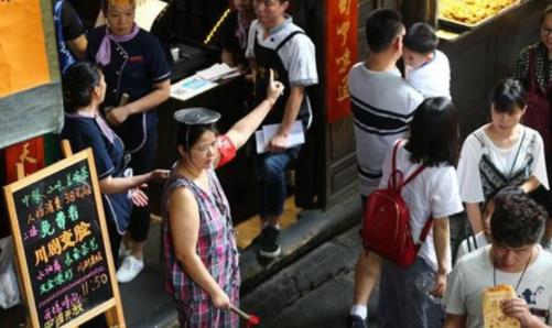 闽南阿姨杨思慧达人秀怎么走红的:闽南阿姨现状