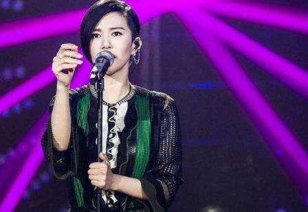 谭维维是哪届超女出道的:谭维维怎么突然火了