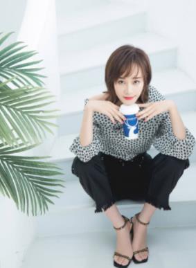 蓝盈莹个人资料简介:蓝盈莹高颜值源自妈妈