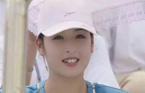 郑美香被誉朝鲜第一美女:所到之处门票售罄引发狂热