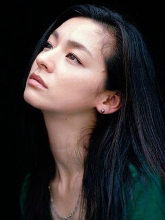 尾野真千子个人资料简介:尾野真千子和平分手令人惋惜