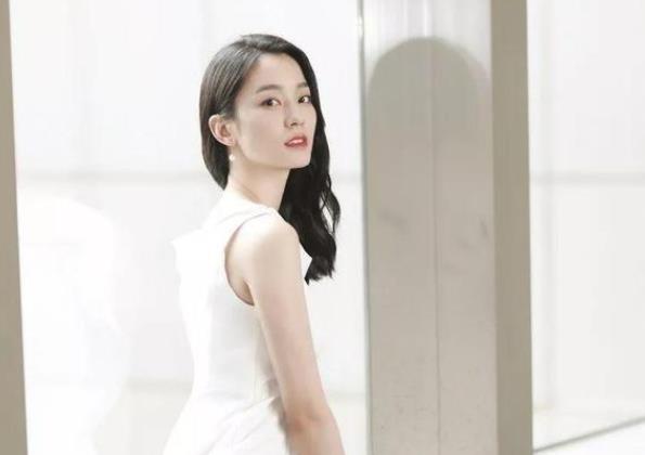 张梦露纹身是真的吗,张梦露年龄 张梦露纹身是真的吗,张梦露年龄