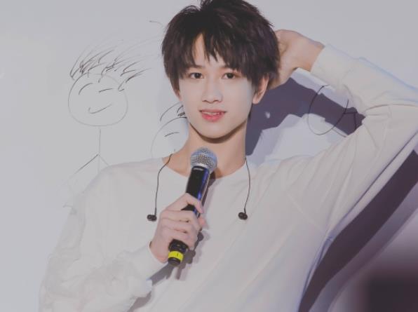 敖子逸为什么不在时代少年团,敖子逸为什么叫三爷 敖子逸为什么不在时代少年团,敖子逸为什么叫三爷