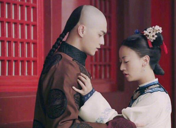 许凯吴谨言穿越剧mv叫什么,吴谨言喜欢许凯 许凯吴谨言穿越剧mv叫什么,吴谨言喜欢许凯