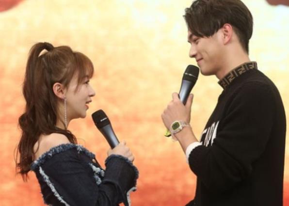 许凯吴谨言穿越剧mv叫什么,吴谨言喜欢许凯 许凯吴谨言穿越剧mv叫什么,吴谨言喜欢许凯