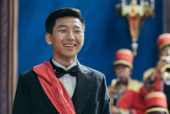 阿如那的媳妇是谁,阿如那多大