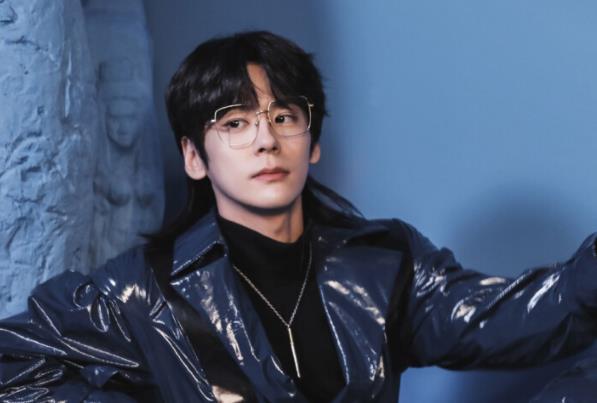 魏哲鸣离婚时间,魏哲鸣多大了 魏哲鸣离婚时间,魏哲鸣多大了