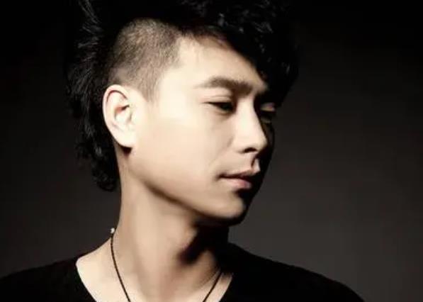 蓝波结婚没,蓝波多少岁