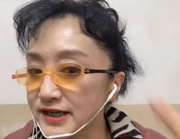 杨昆为什么总直播,杨昆多大年纪了