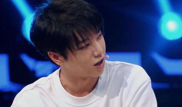 华晨宇家境如何,华晨宇最近出什么事了 华晨宇家境如何,华晨宇最近出什么事了