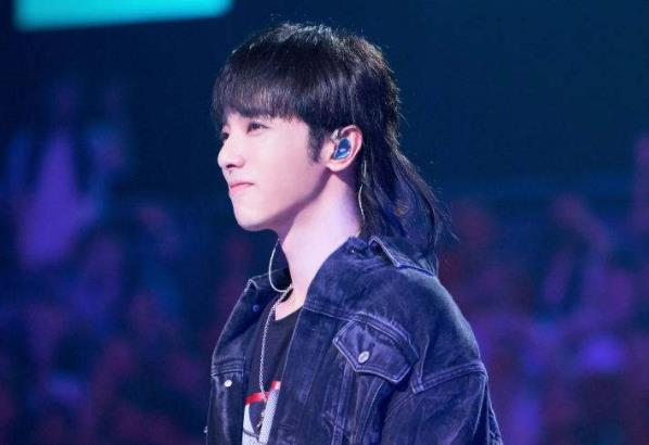 华晨宇家境如何,华晨宇最近出什么事了 华晨宇家境如何,华晨宇最近出什么事了