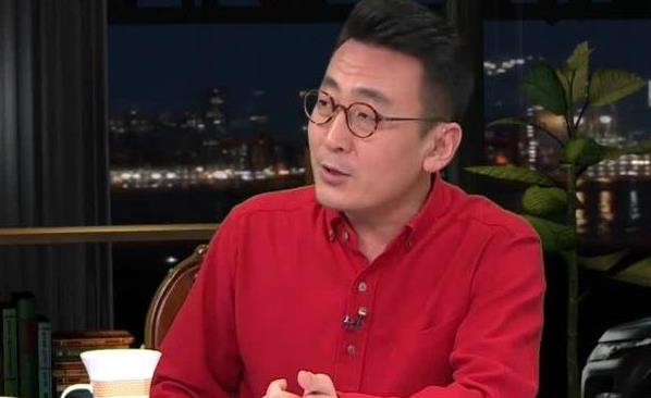 窦文涛的妻子是谁,窦文涛个人简介多高 窦文涛的妻子是谁,窦文涛个人简介多高