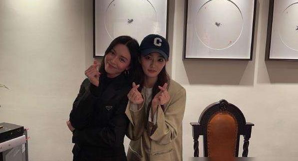 文咏珊徐璐炒cp真的吗,徐璐和文咏珊关系好吗 文咏珊徐璐炒cp真的吗,徐璐和文咏珊关系好吗