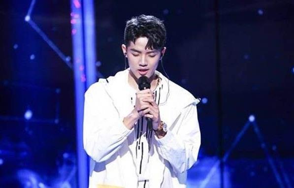 周峻纬的家境,周峻纬多大了