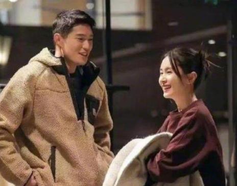 王子文坐吴永恩肩上自拍表示恩爱，王子文演的警察是什么电视剧 