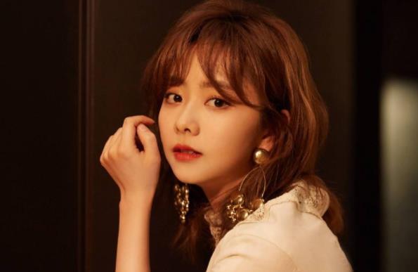 谭松韵结婚了没有,谭松韵是什么星座 谭松韵结婚了没有,谭松韵是什么星座