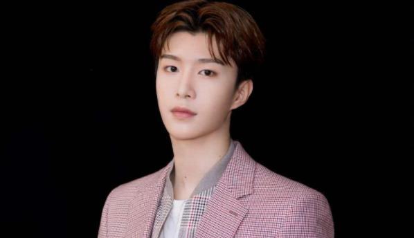 范丞丞的女朋友是谁,范丞丞年龄多大