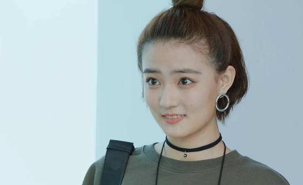 徐璐家世显赫,徐璐家里到底干什么的 徐璐家世显赫,徐璐家里到底干什么的