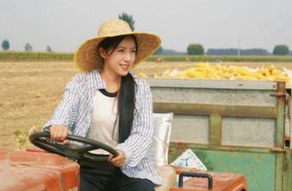 河南麦小登宣布恋情，麦小登真名叫什么