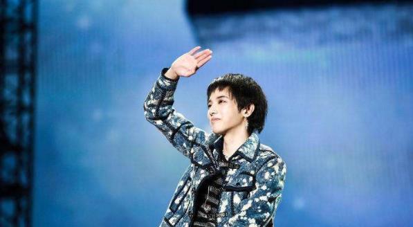 华晨宇是被谁选出道的,华晨宇什么节目出道的 华晨宇是被谁选出道的,华晨宇什么节目出道的