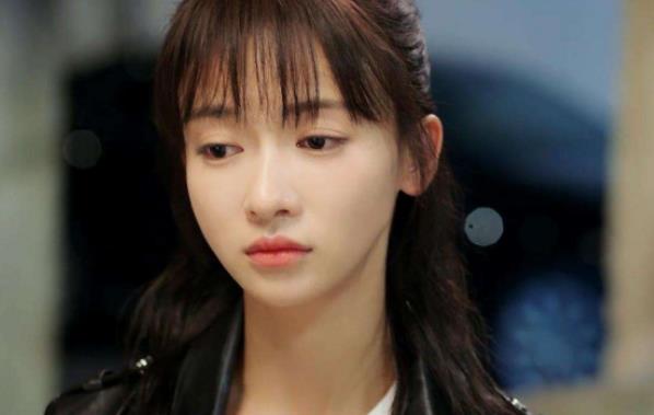 吴谨言素颜皮肤这么好,吴谨言长得好看吗