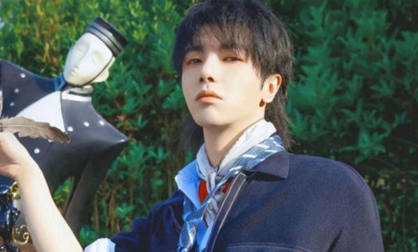 华晨宇个人资料是富二代吗,华晨宇家境本来就很好