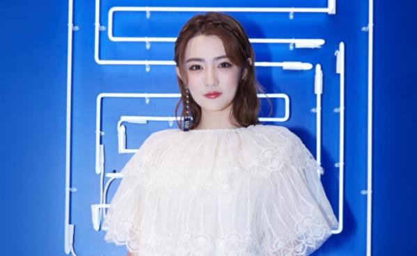 徐璐身价多少,徐璐超话 徐璐身价多少,徐璐超话