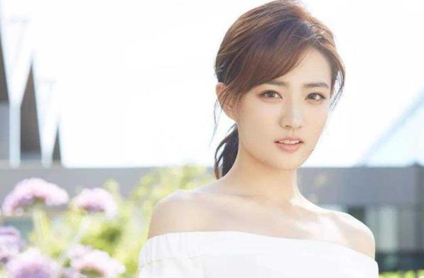 徐璐是谁旗下的艺人,徐璐是怎么出道的 徐璐是谁旗下的艺人,徐璐是怎么出道的